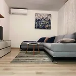 Augustina Mare Apartmán *